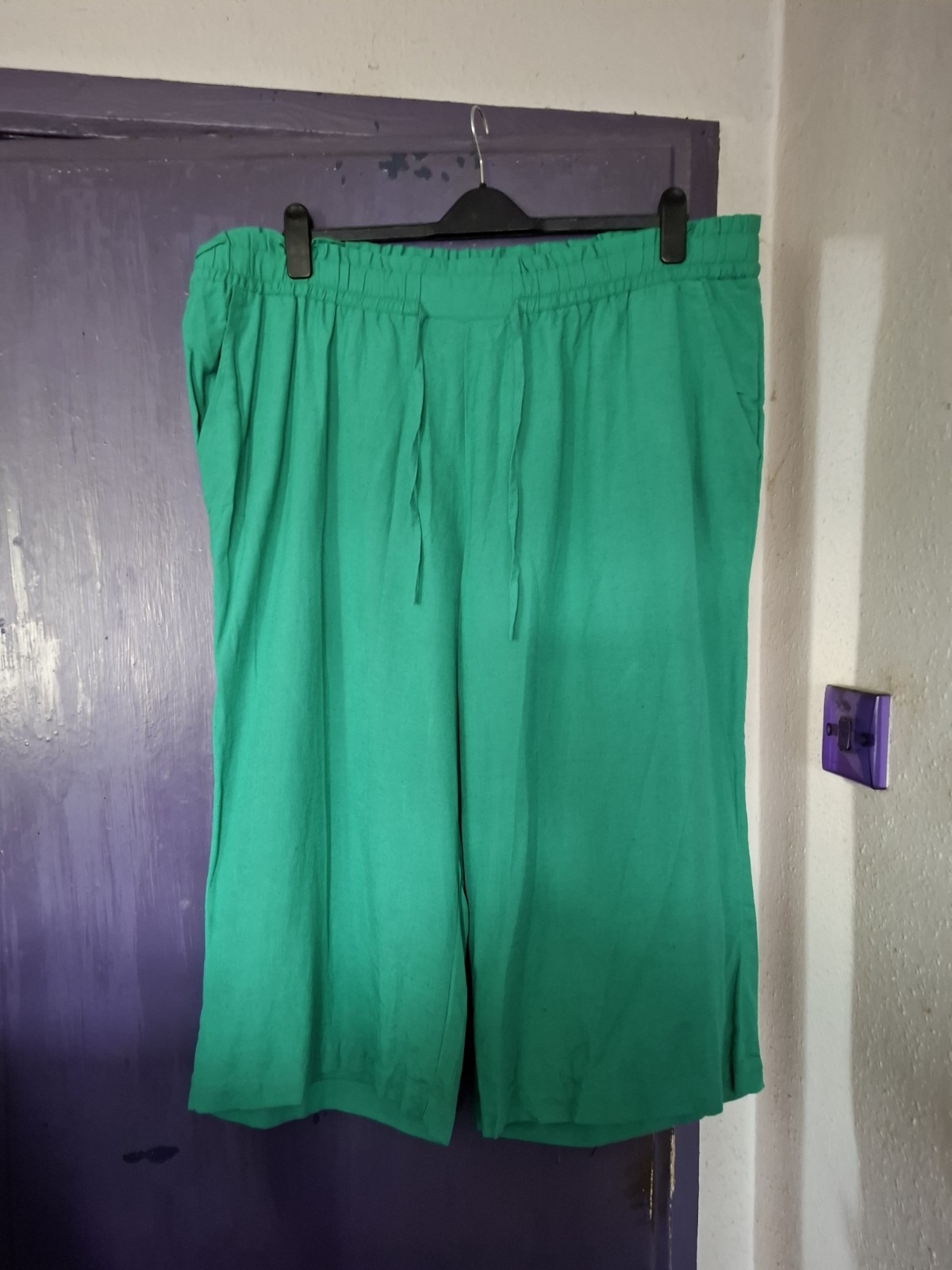 Picture 1 of 2