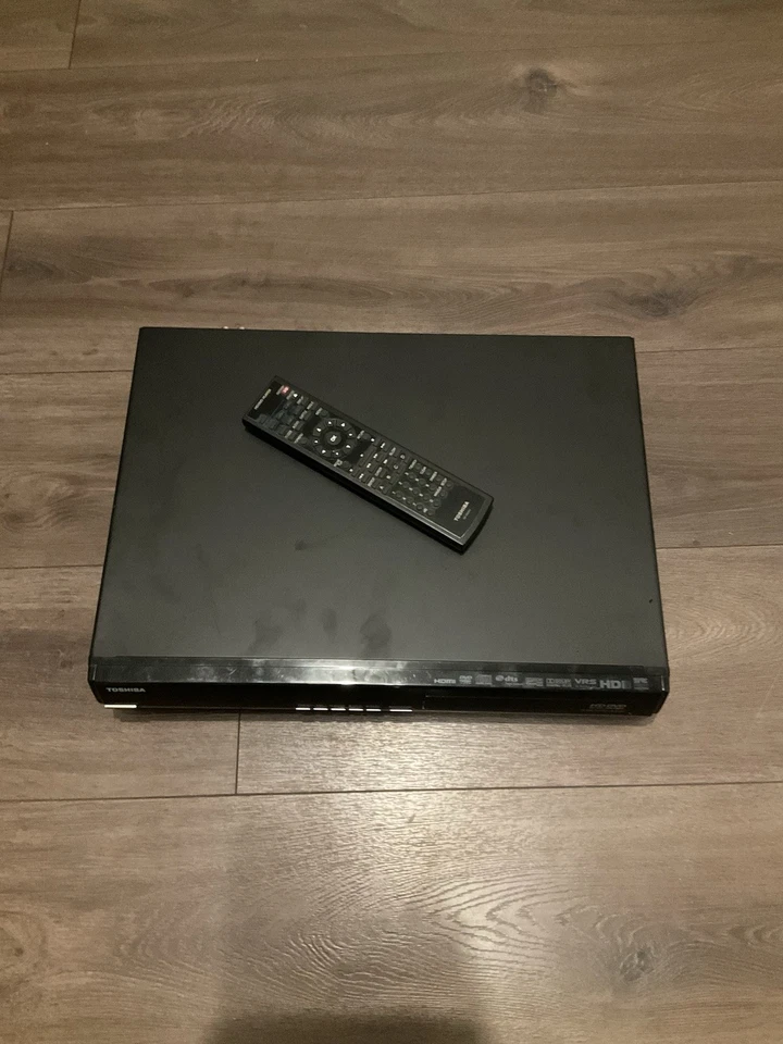 Toshiba HD-EP30 HD-DVD Player mit Fernbedienung, Schwarz - Bild 3 von 3