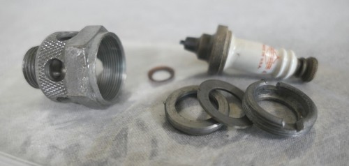 Vintage Red Champion #4 Harley Davidson Knucklehead Flathead Spark Plug USA - Picture 9 of 11