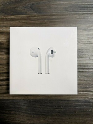 Apple AirPods with Wireless Charging Case 2nd Generation Original