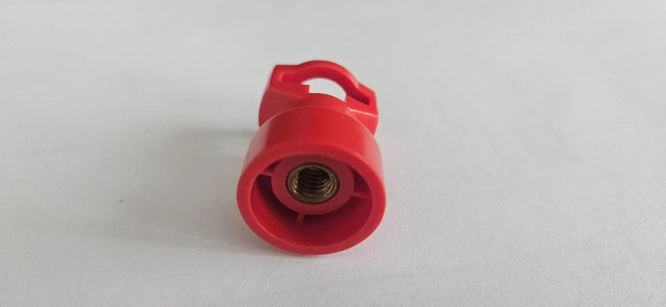 La Machine Food Processor Model 354 Moulinex Replacement Part red Nut 6531P - Image 2 of 2