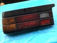 Feu arrière Nissan SUNNY