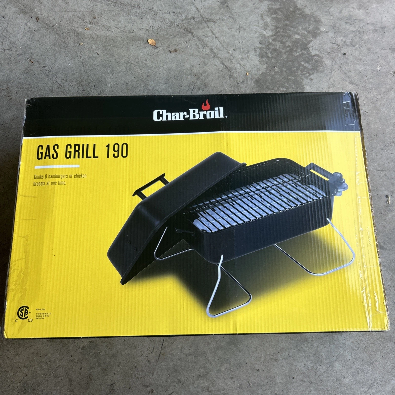 Char-Broil Tabletop Gas Grill 190 w/ Folding Legs Fits 8 Burgers New NWT