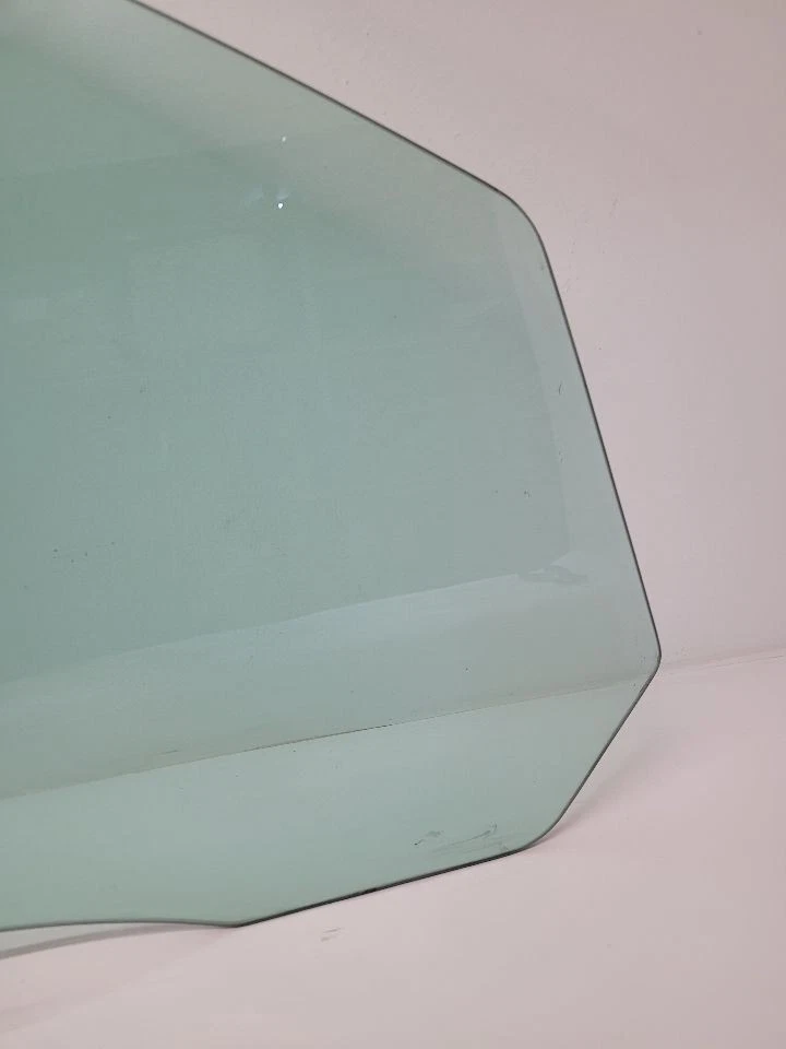 2005-2007 FORD FIVE HUNDRED RH Passenger Right Front Door Glass 6G1Z5421410AA Foto 3 de 4