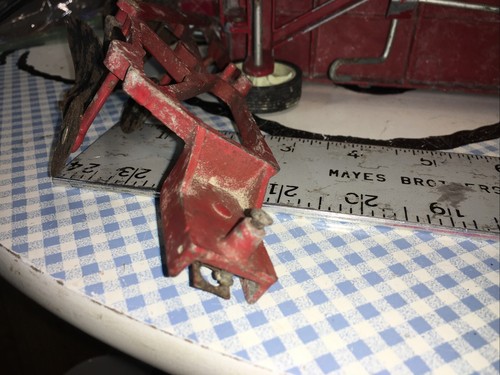 ERTL International Harvester Farm Wagon + Plow IH Farm Implements AS IS - Picture 8 of 14