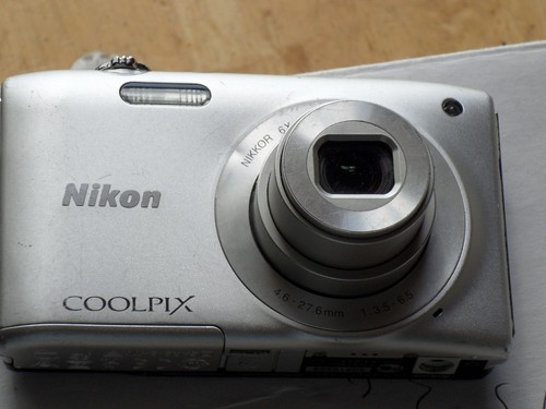 Nikon Coolpix S3300 Digital Camera with No Accessory - LOOK/READ - Picture 5 of 10