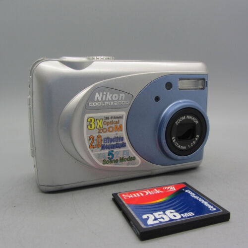 Nikon Digital Camera Coolpix 2000 2.0MP Silver Tested