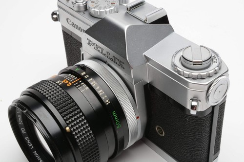 Canon Pellix 35mm SLR w/Canon 50mm f1.4 SSC lens, case, UV, New seals, Tested - Picture 6 of 15