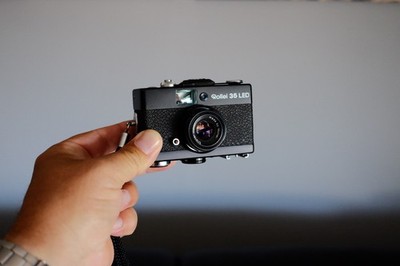 ROLLEI 35 LED ANALOG KOMPAKTKAMERA NEUWERTIG POINT & SHOOT CAMERA 35mm FILM