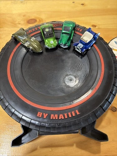 Vintage 1967 Mattel Hot Wheels Redline 12 Car Case Hot Heap 36 Coupe Sand Crab..