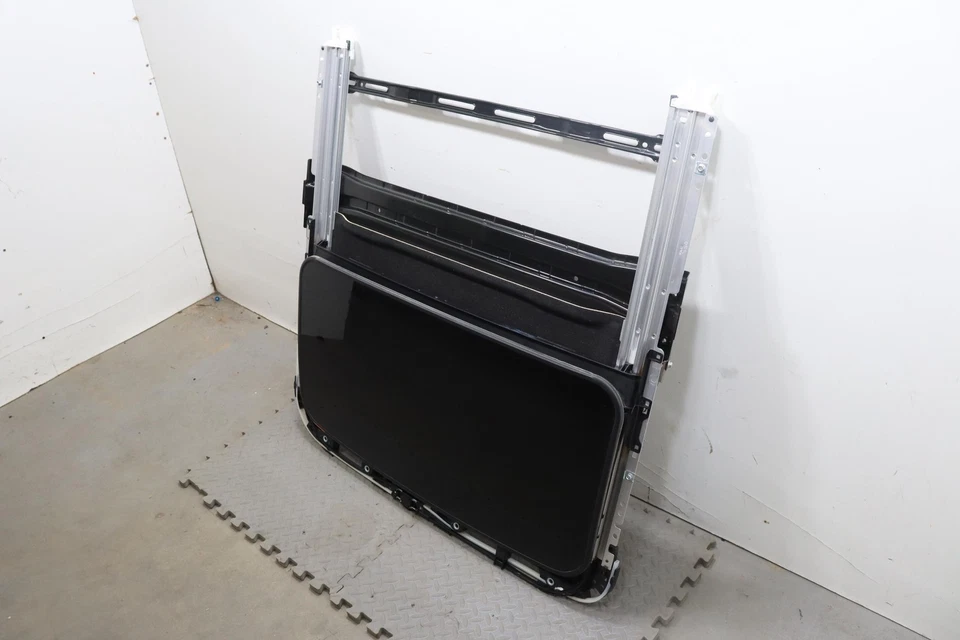 2014 - 2019 年丰田 HIGHLANDER ROOF 太阳房 月亮面板玻璃 原始设备制造商 — 第 2/4 张图片