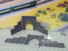 Z Gauge Tunnel Single Track Stone Portal Model Railway Train Layout 1:220 Scale