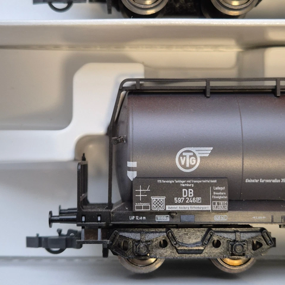 Trix 23808 H0 Kesselwagen-Set 3 "VTG" DB geältert 597-246/286/291 in OVP/J - Bild 3 von 4