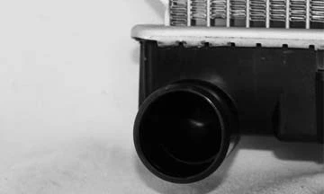 Radiator for 99-02 Subaru Impreza/ Forester Manual Single Row 45199FC350 - Image 4 of 4