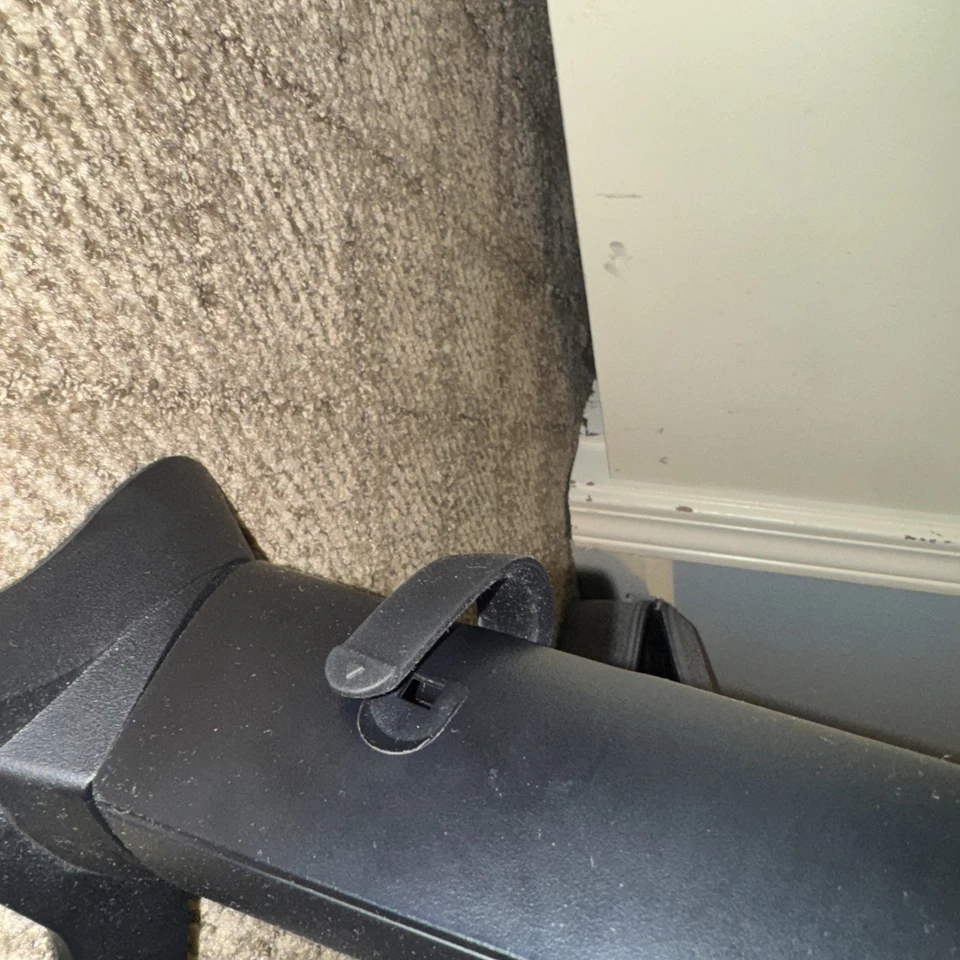 Samsung Odyssey G70A 28” Gaming Monitor 4k 144hz IPS - Image 2 of 4