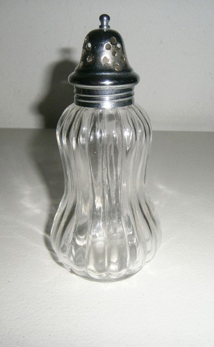 New Vintage I. Rice Tall Clear Glass 6" Shaker Made in Japan Excellent Condition - Picture 2 of 6
