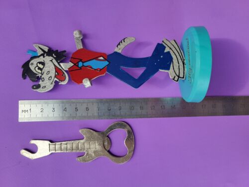 Soviet vintage bottle opener Volk Nu, pogodi! Guitar USSR Ну, погоди! Волк - Picture 3 of 14