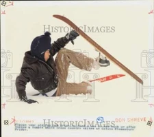 1987 Press Photo Student falls during cross country skiing at Colvin Elementary