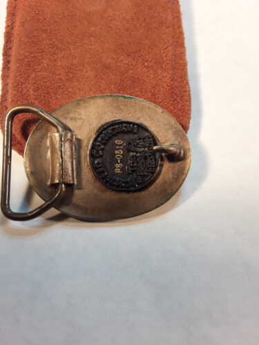 Vintage Pendleton Round-up Belt Buckle "Let'er Buck" 1978 Sold Brass with Pouch - Picture 3 of 10