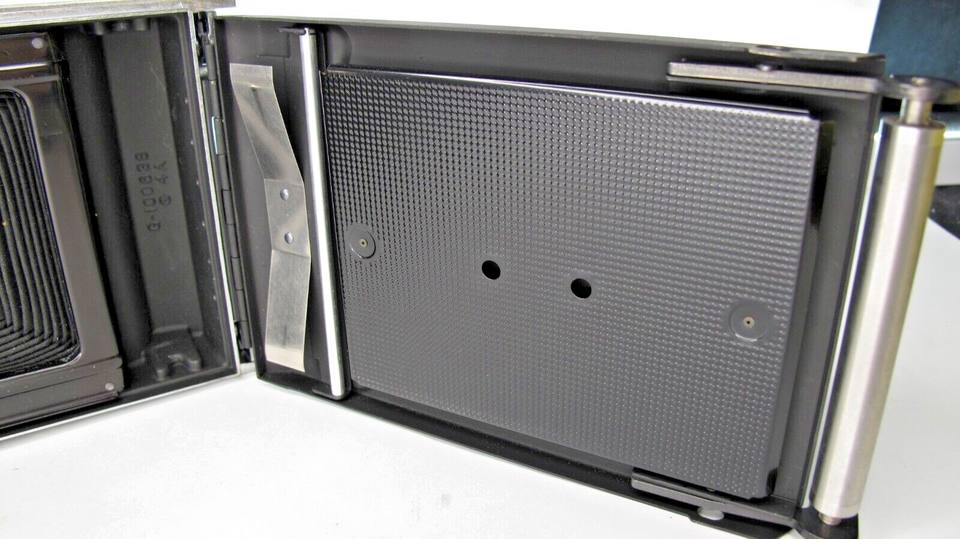 Extremely Clean Vintage POLAROID LAND CAMERA MODEL 95B & WINKLIGHT