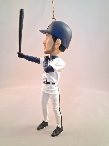 Seattle mariners Ichiro Suzuki Xmas ornament memory company new in box - Picture 6 of 12