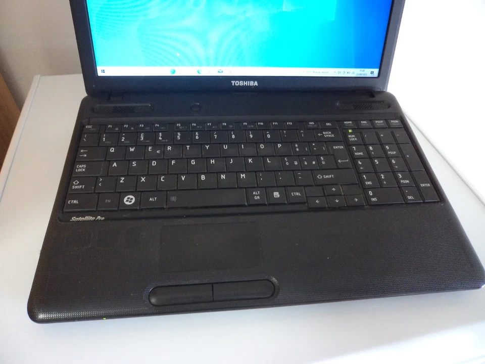 NOTEBOOK TOSHIBA SATELLITE C660 - Immagine 2 di 4