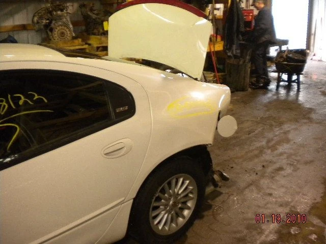 Luz de estacionamiento/esquina del conductor montada para parachoques antiniebla para 98-04 INTREPID 9797441 Foto 2 de 4