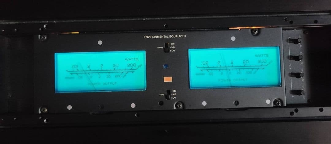McIntosh MC431M Car Audio Power 4-Channel Amplifier Working