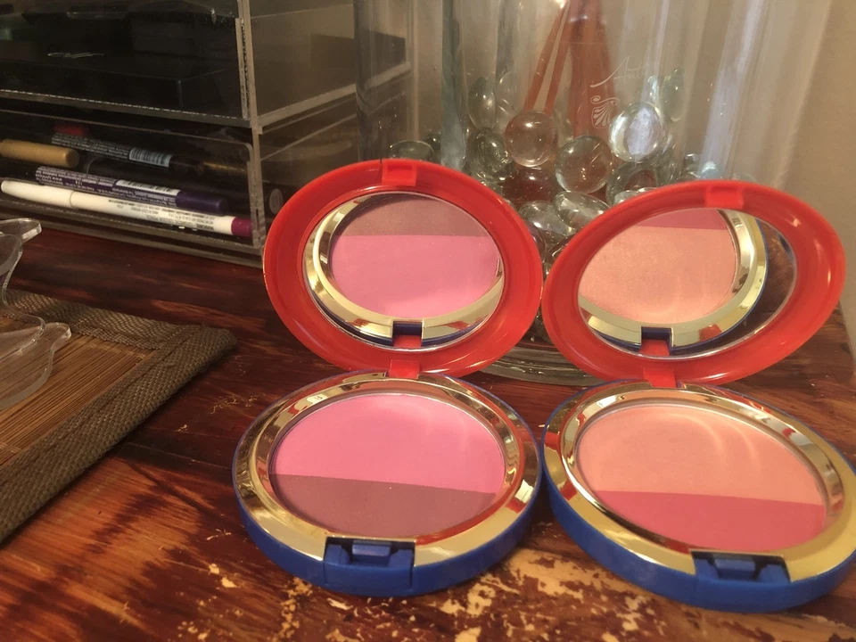 MAC Wonder Woman Powder Blush 11g Limited Edition NWOB – Mighty Aphrodite / Amaz - Image 2 of 4