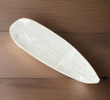 11” Long Leaf Shaped Porcelain Serving Dish Appetizer Plate
