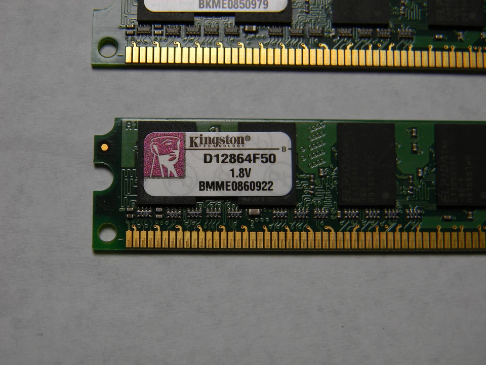 2GB =1GB x2 DDR2-6 Kingston D12864F50 PC2-5400 D12864F50 Low profile Desktop RAM - Image 2 of 2