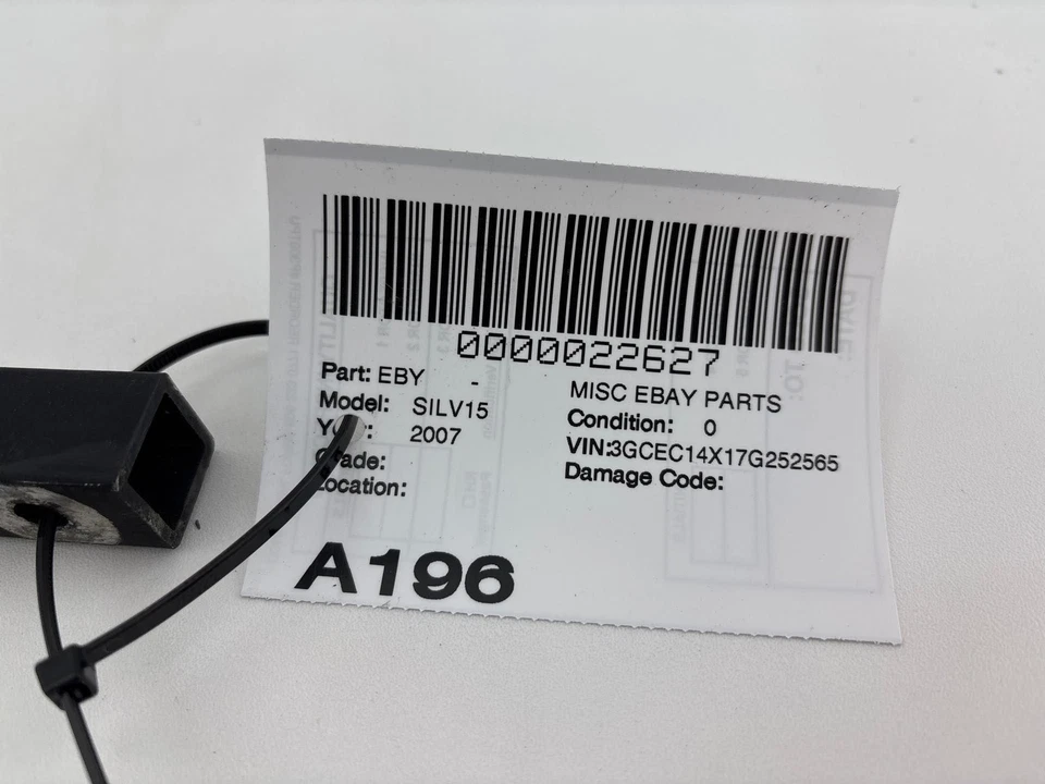 Suporte de radiador central Chevrolet Silverado 1500 2003-2007 fabricante de equipamento original - Imagem 2 de 4