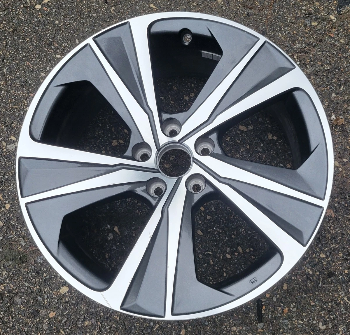 New 19 2019-2022 Toyota Avalon Machined And Black Replacement Alloy Wheel 75234 44026