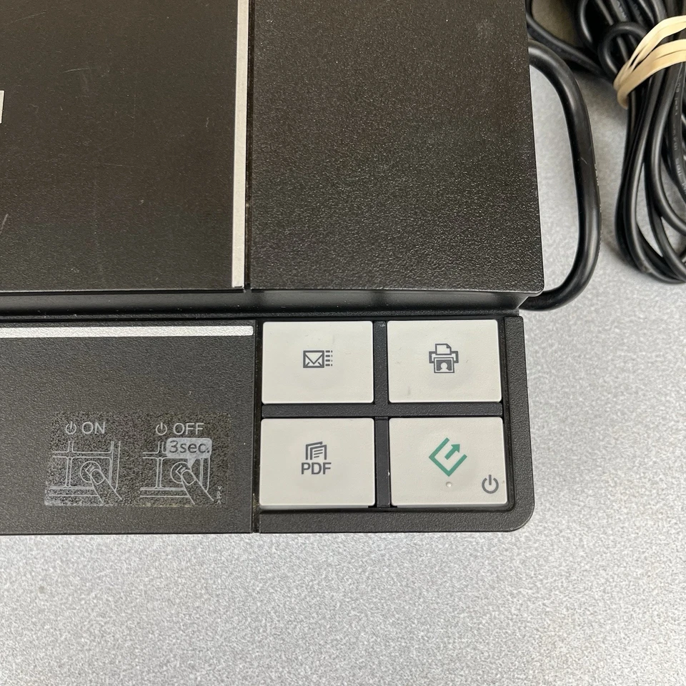 Epson Perfection V370 Photo, Slide & Film Scanner SOLD AS IS FOR PARTS OR REPAIR - Image 4 of 4