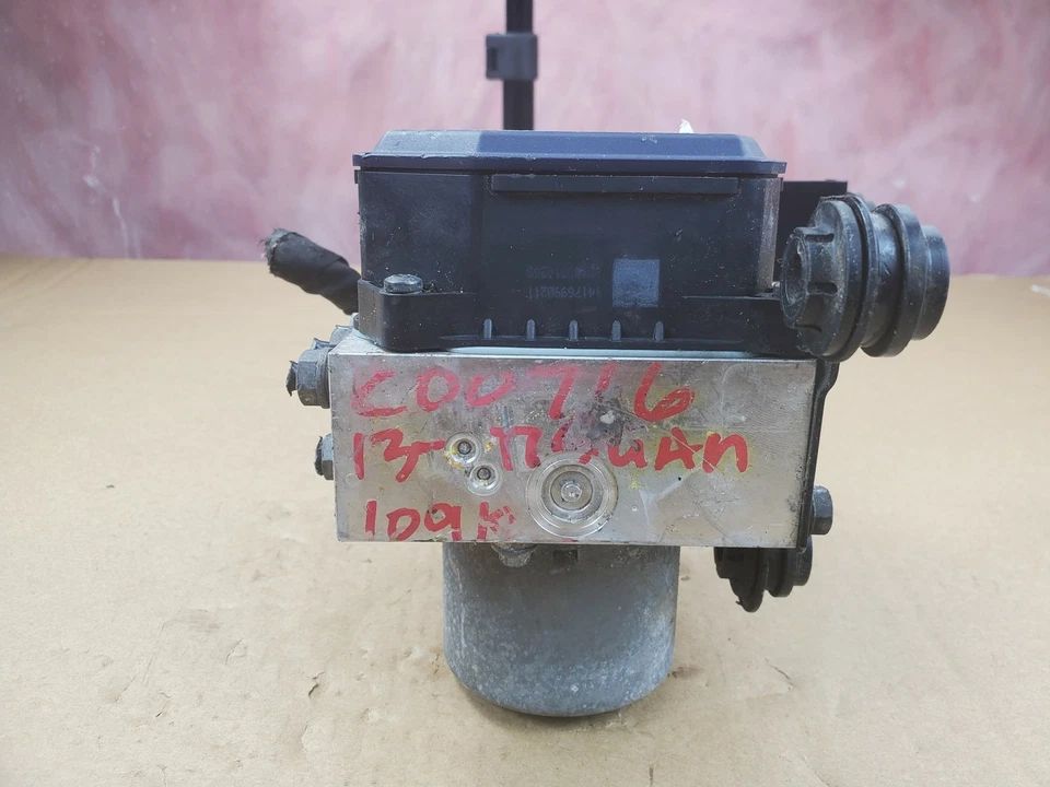 Volkswagen Tiguan 2013-2014 ABS módulo de bomba de freno antibloqueo 5N0 614 109 BD OEM Foto 2 de 4