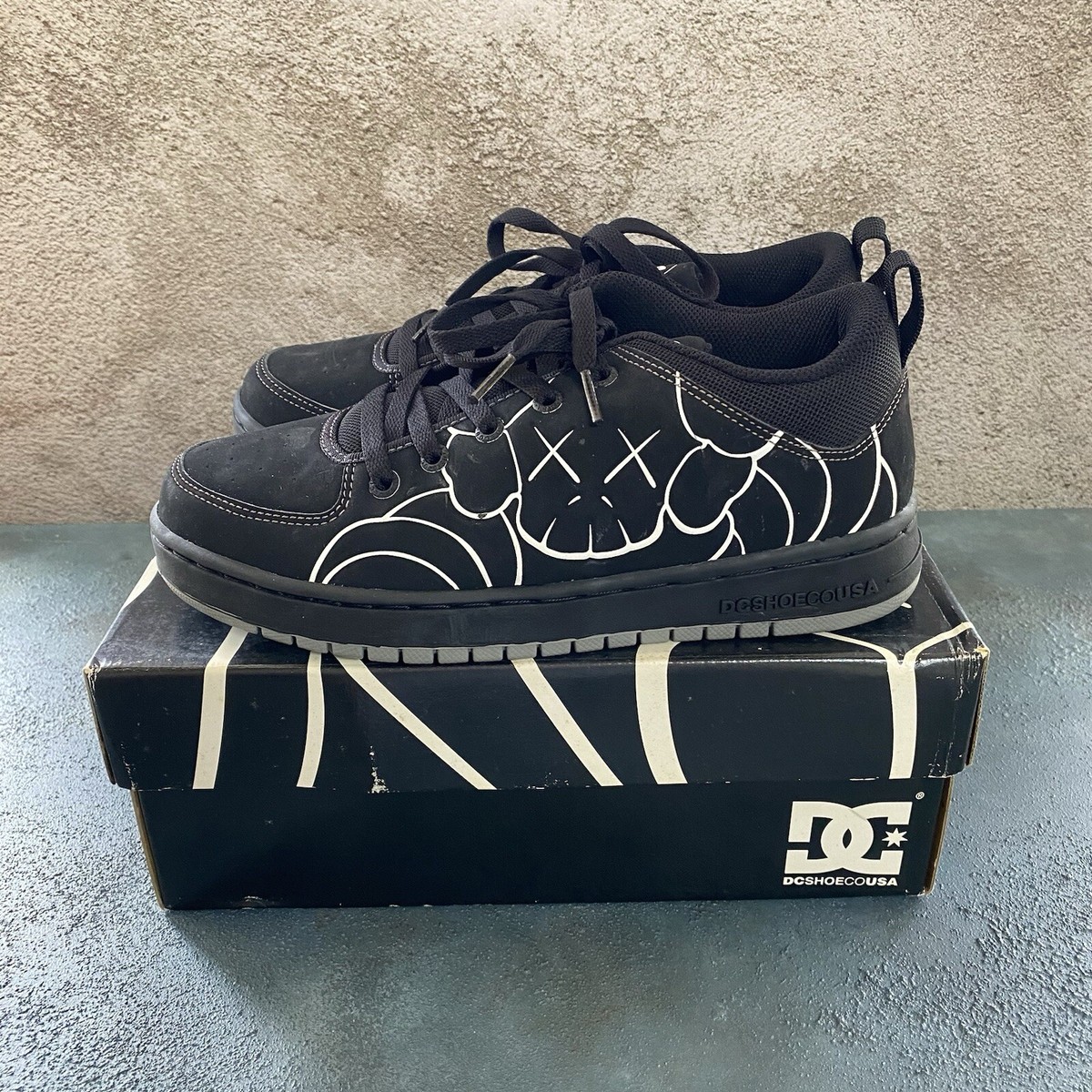 Unused Deadstock 2002 KAWS SYNTHETIC DC SHOE CO Sneaker US8 Unused Deadstock 2002 KAWS SYNTHETIC DC SHOE CO Sneaker US8