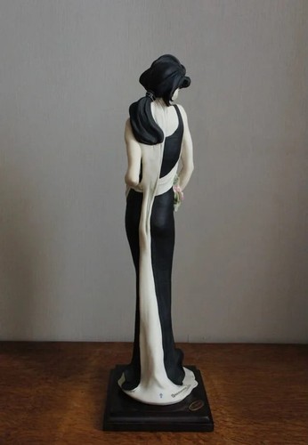 Giuseppe Armani Figurine Rosita 1701C Statue Florence Porcelain Capodimonte Art - Picture 5 of 10