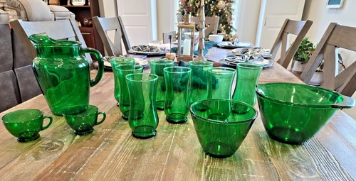 Anchor Hocking Forest Green Glass 13pc Set - Pitcher, 8 Glasses, 2 Cups, 2 Bowls
