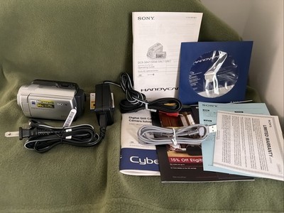 Sony Handycam DCR-SR47 Gray HDD Camcorder Video Camera 60x Zoom 60GB EXCELLENTE