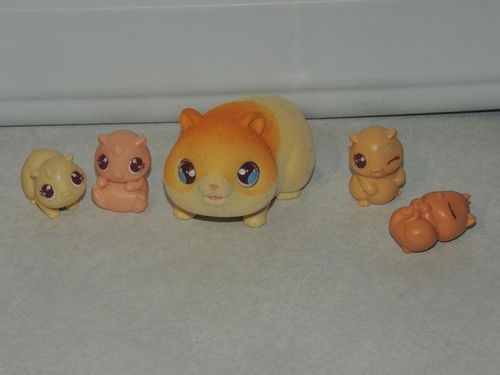 Little Live Pets Mama Surprise Minis Playset Hamster