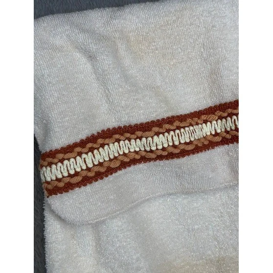 Juego de toallas de mano vintage Cannon Monticello beige marrón borde bordado Foto 3 de 4