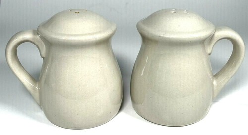 Vintage Stoneware Rooster Salt & Pepper Shakers Handle Barnyard Farmhouse 4.5" - Picture 4 of 9