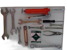 Kubota 31210-19100 TOOL ASSY KIT