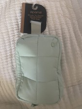 APANA STUDIO BELT BAG FANNY PACK SOFT GREEN ADJUSTABLE STRAP  NWT $40