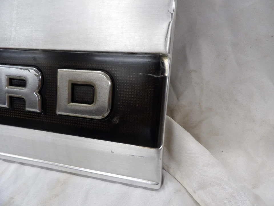 Panel de acabado reflector negro aluminio moldura puerta trasera Ford F150 92-96 OE Foto 4 de 4