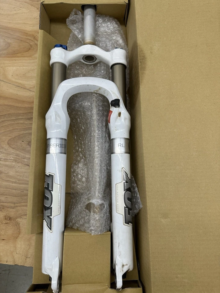 Fox F-Series 32 RL 26" Threadless Fork *for parts* - Image 2 of 4