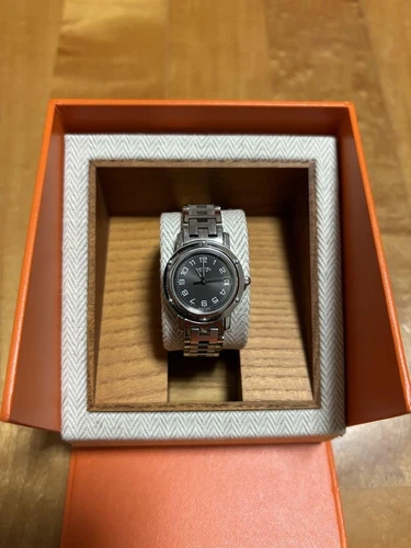 HERMÈS Un favore per te HERMES Clipper Quarzo Ricondizionato Colore: Black Buono