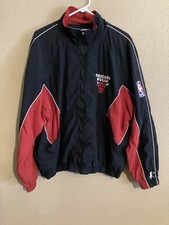 Vintage 90s NBA Chicago Bulls Logo Athletic Windbreaker Jacket Starters Jordan