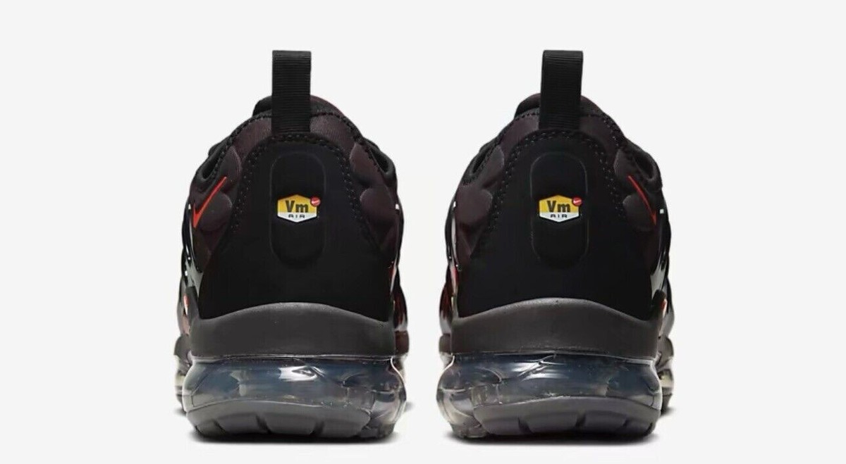 靴 Nike AIR VAPORMAX PLUS NEW Air Vapormax Plus Men's Size 12 Black/Bright Crimson DZ4857