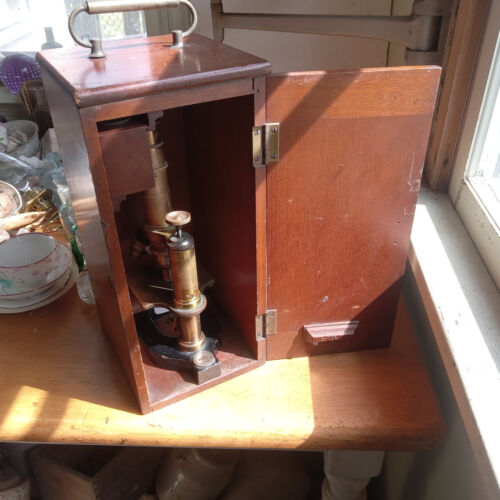 ANTIQUE 1896 BRASS BAUSCH & LOMB MICROSCOPE W/EXTRA LENSES IN ORIGINAL WOOD CASE